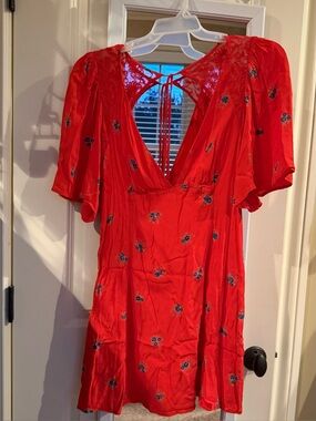 ❤️ Reddish orange Floral Lace Back Mini Dress | Size 12 | Flutter Sleeves | Boho
